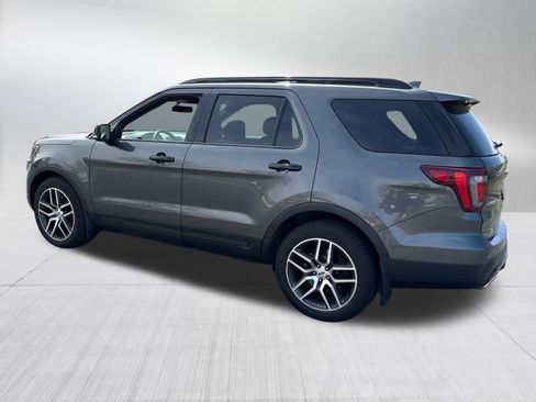 Used 2017 Ford Explorer Sport w/ Equipment Group 401A AWD/4WD image 7