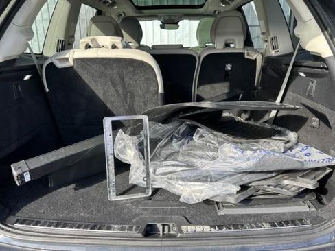 Certified 2023 Volvo XC90 B5 Core image 12