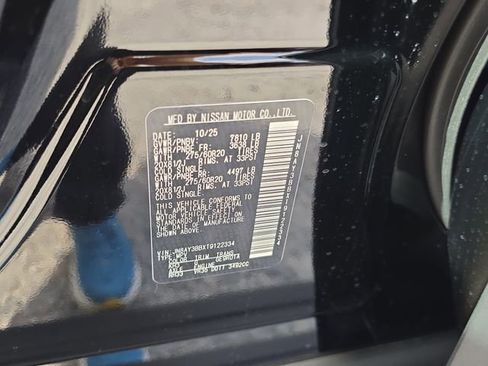 New 2026 Nissan Armada SL w/ Captain's Chari Seat Package image 37