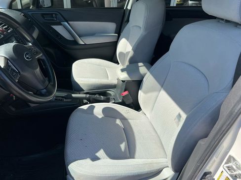 Used 2014 Subaru Forester 2.5i image 12