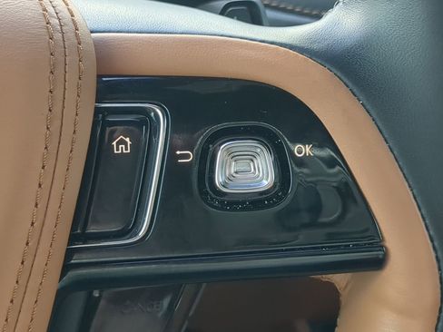 Used 2025 Lincoln Aviator Black Label w/ Jet Appearance Package image 27