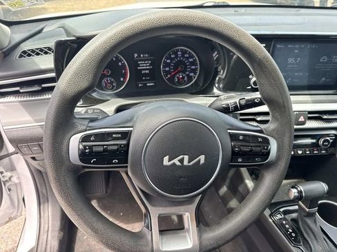 Used 2023 Kia K5 LXS FWD image 27