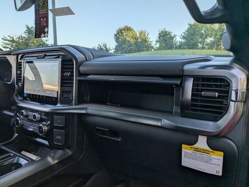 New 2025 Ford F150 Lariat w/ Equipment Group 502A High image 27