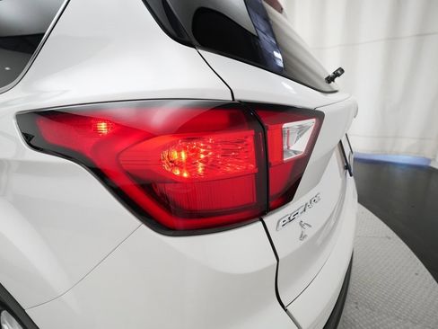 Used 2019 Ford Escape SEL image 33