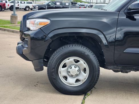 Used 2023 Toyota Tacoma SR AWD/4WD image 9