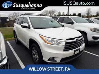 Used 2014 Toyota Highlander XLE video 1
