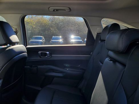 New 2026 Kia Sorento S image 10