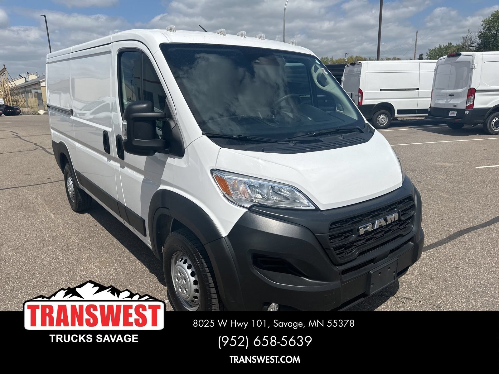 Used 2025 RAM ProMaster 2500 w/ Convenience Group FWD image 6