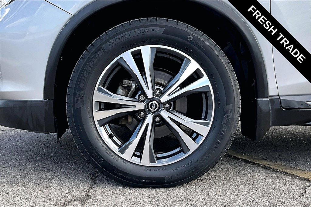 Used 2017 Nissan Rogue SL w/ SL Premium Package FWD image 33