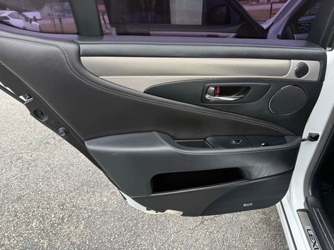 Used 2014 Lexus LS 460 image 23