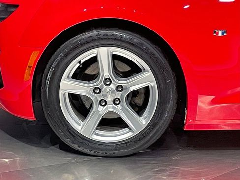 Used 2019 Chevrolet Camaro LT image 10