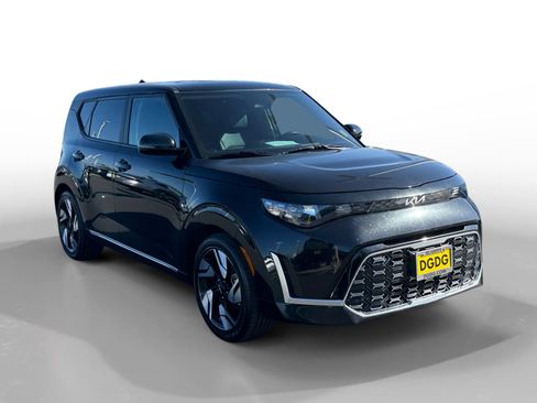 Used 2023 Kia Soul GT-Line FWD image 7