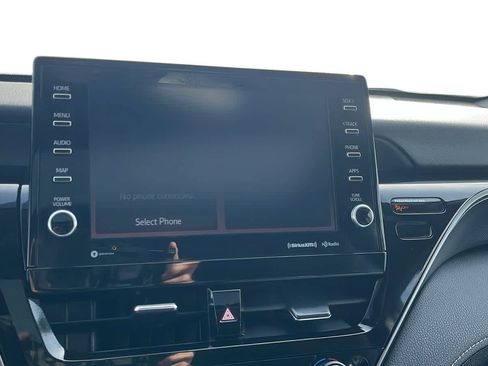 Used 2022 Toyota Camry SE image 15