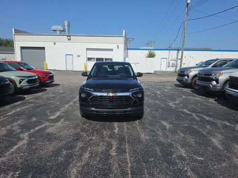 New 2026 Chevrolet TrailBlazer LS w/ LS Convenience Package AWD/4WD image 2