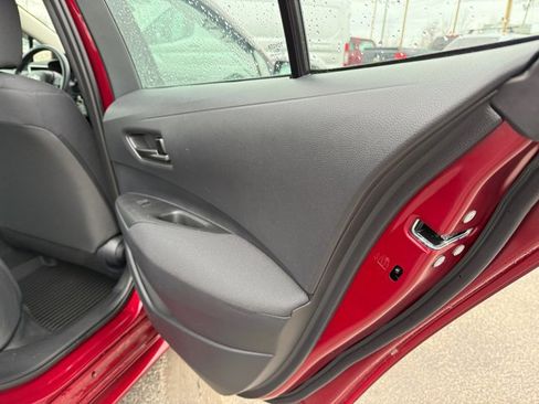 Used 2025 Toyota Corolla LE image 26