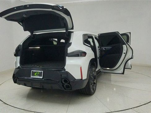 Used 2023 BMW XM Base image 74