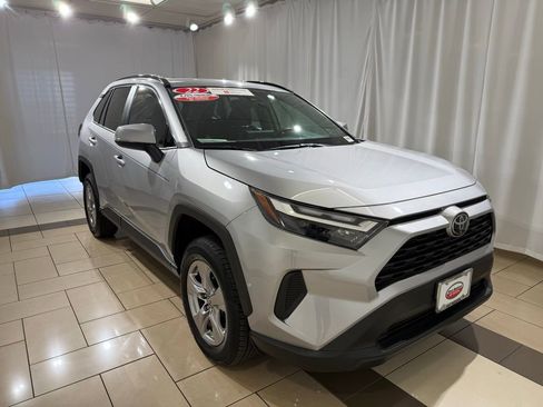 Certified 2022 Toyota RAV4 XLE w/ Convenience Package image 7