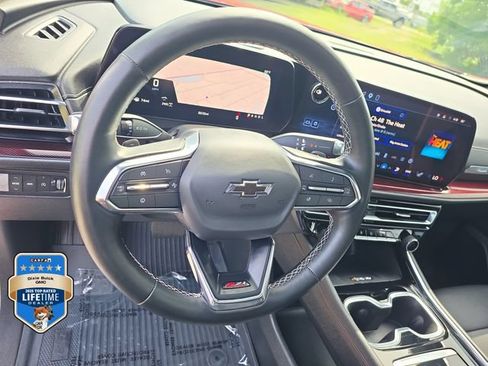 Certified 2026 Chevrolet Traverse Z71 w/ Driver Confidence Package AWD/4WD image 19