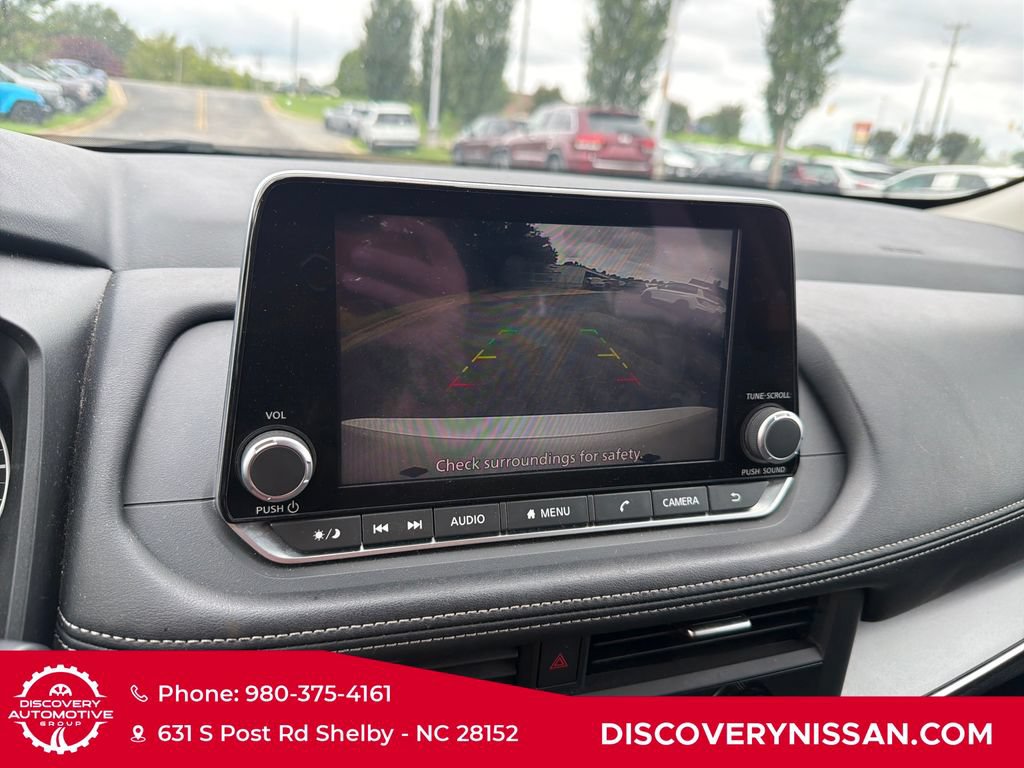 Certified 2024 Nissan Rogue SV FWD image 17