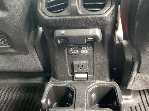 Used 2021 Jeep Gladiator Rubicon image 26