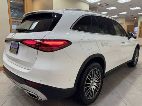 Certified 2025 Mercedes-Benz GLC 300 image 5