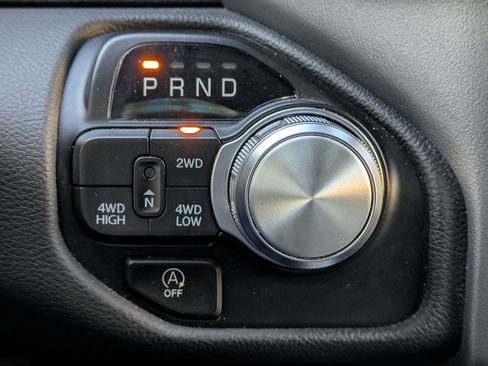 Used 2024 RAM 1500 Laramie image 13