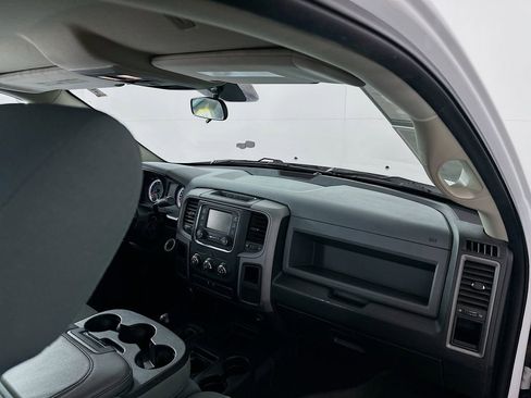 Used 2018 RAM 2500 Tradesman w/ Chrome Appearance Group image 21