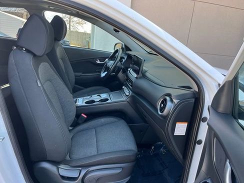 Used 2023 Hyundai Kona SEL image 26