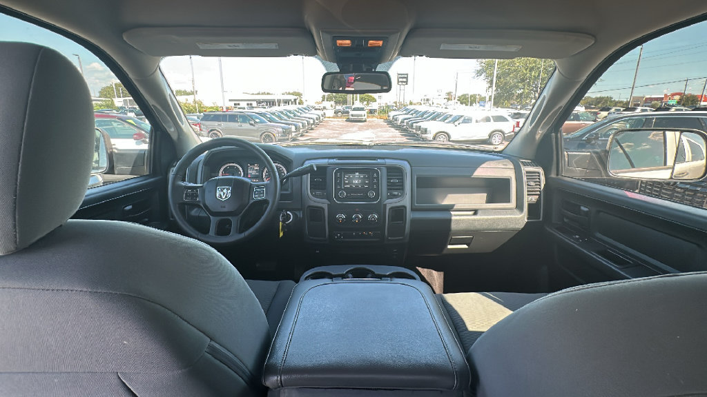 Used 2016 RAM 2500 Tradesman w/ Chrome Appearance Group AWD/4WD image 32