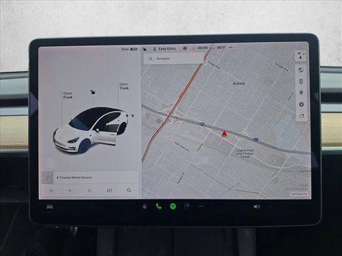 Used 2021 Tesla Model 3 Performance image 11