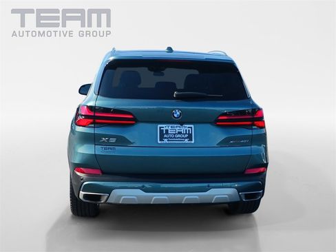 Used 2024 BMW X5 xDrive40i w/ Premium Package image 6