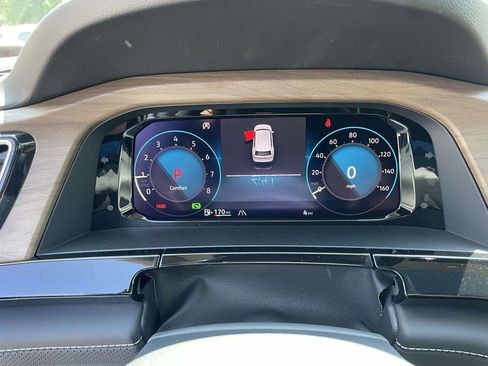 New 2026 Volkswagen Atlas SE FWD image 21