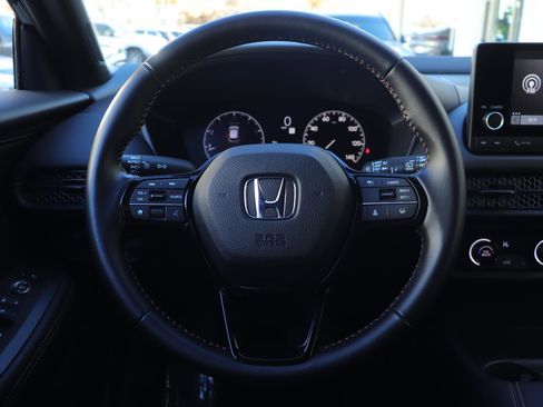 Used 2025 Honda HR-V Sport image 21