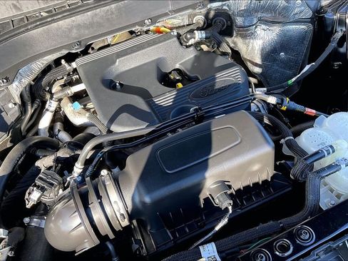 Used 2020 Ford Explorer XLT w/ Equipment Group 202A image 37