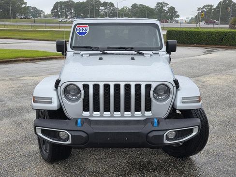 Used 2023 Jeep Wrangler Unlimited Sahara AWD/4WD image 2