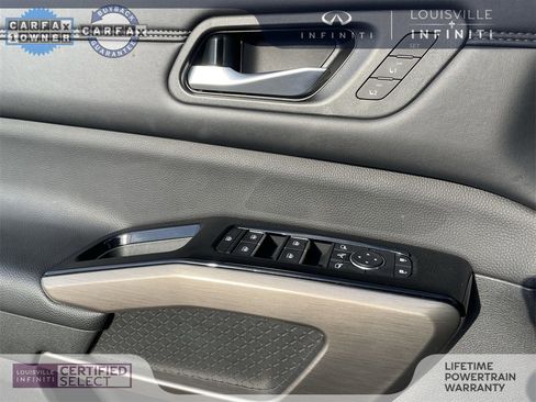 Used 2024 Nissan Pathfinder Platinum w/ Cargo Package image 27