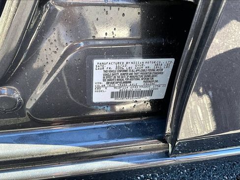 Used 2014 Nissan Sentra SL w/ Premium Package FWD image 33