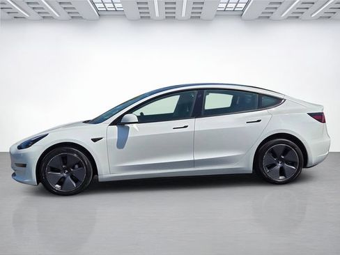 Used 2023 Tesla Model 3 Standard Range RWD image 7