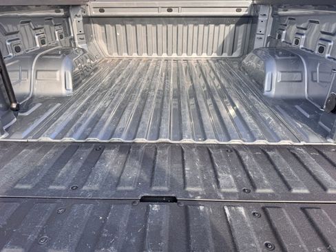 Used 2025 GMC Sierra 1500 SLT image 6