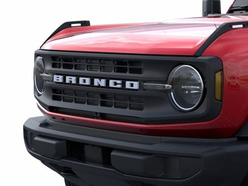 New 2025 Ford Bronco Base image 19