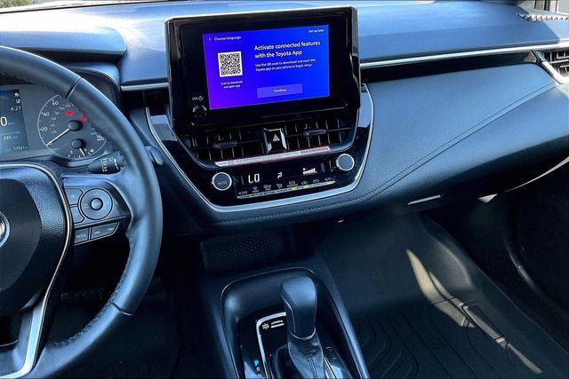 Used 2025 Toyota Corolla SE FWD image 9