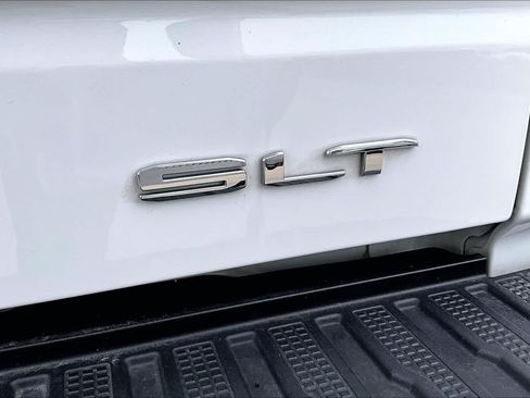Used 2025 GMC Sierra 1500 SLT AWD/4WD image 10