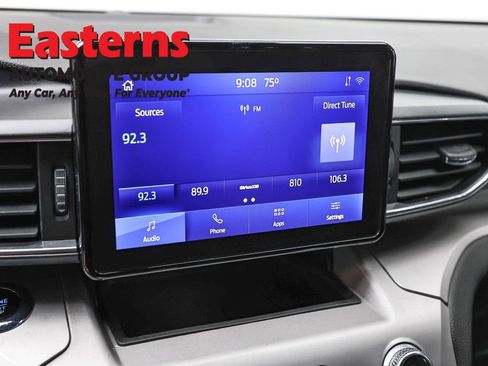Used 2023 Ford Explorer XLT w/ Equipment Group 202A AWD/4WD image 19