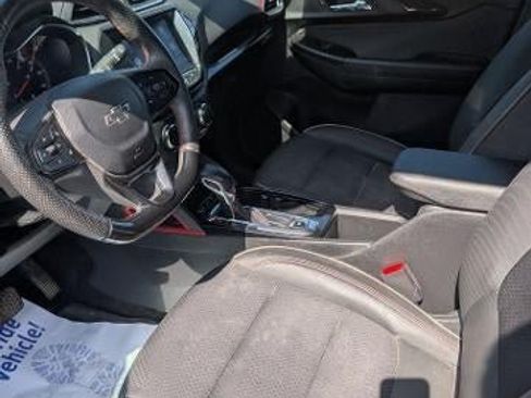 Used 2023 Chevrolet TrailBlazer RS w/ Sun and Liftgate Package AWD/4WD image 9