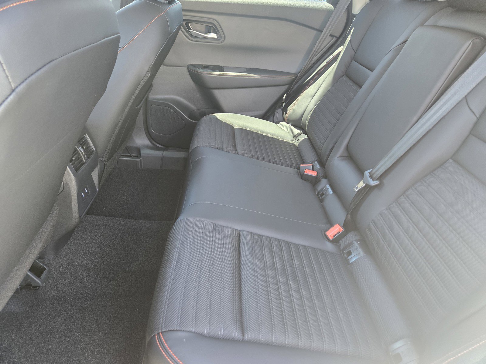 New 2026 Nissan Rogue SV w/ Rock Creek Premium Package AWD/4WD image 9