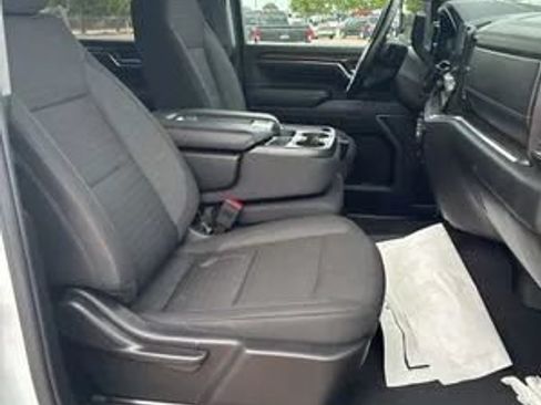 Used 2024 Chevrolet Silverado 2500 LT AWD/4WD image 24