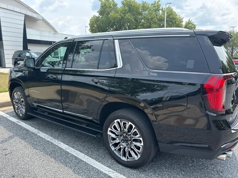 Used 2023 GMC Yukon Denali Ultimate AWD/4WD image 4