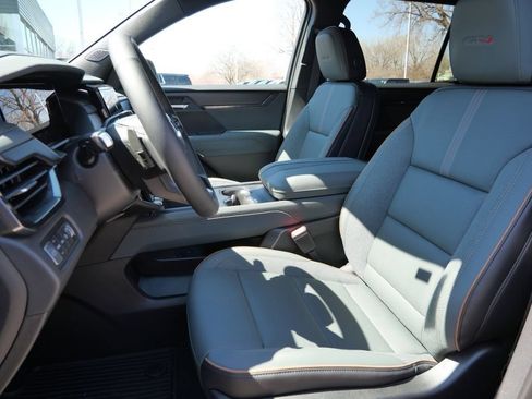 New 2026 GMC Acadia AT4 w/ Luxury Package AWD/4WD image 38