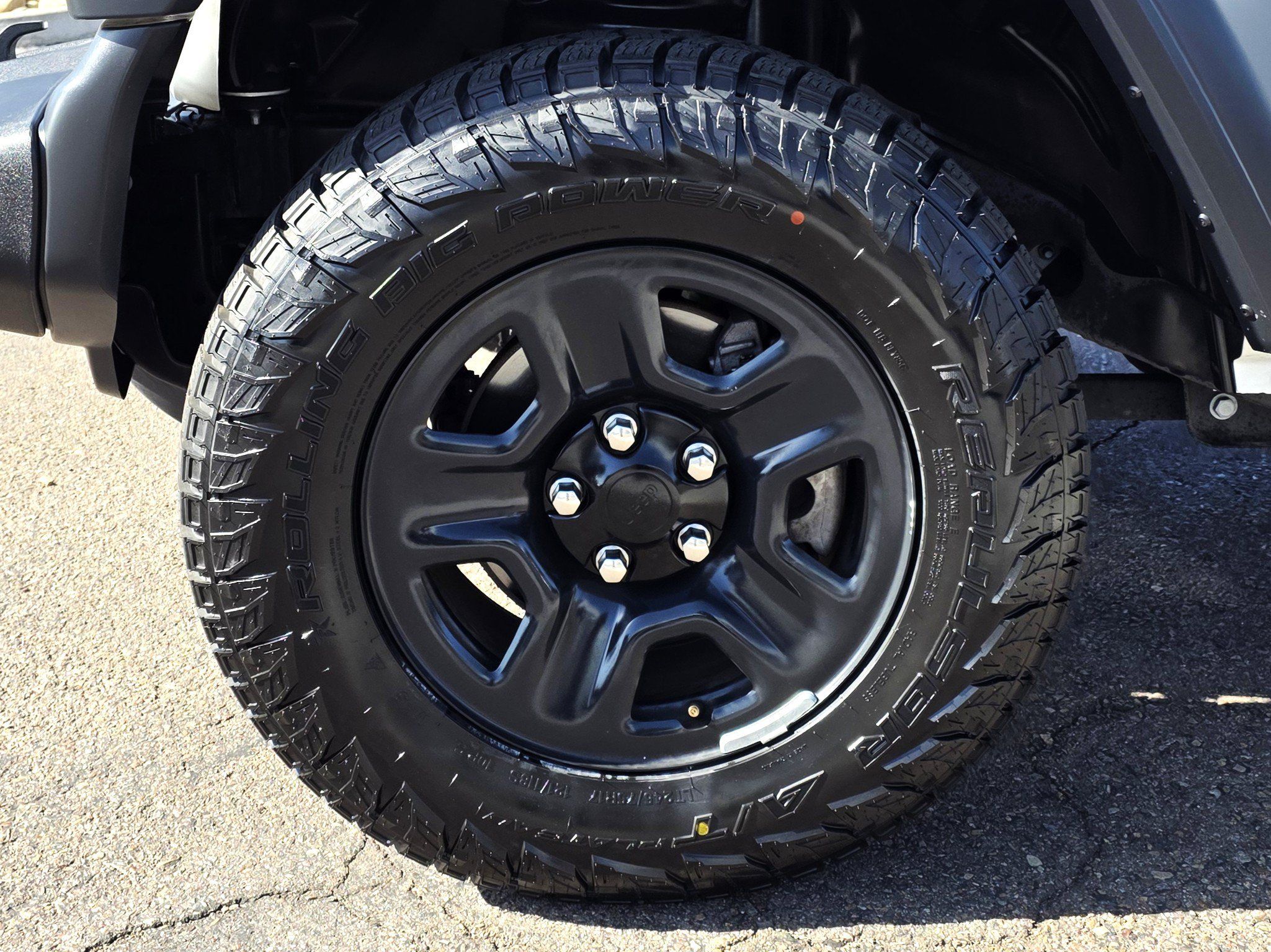Used 2018 Jeep Wrangler Unlimited Sport AWD/4WD image 7