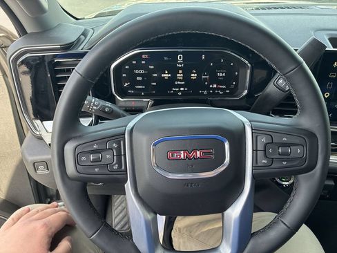 Used 2026 GMC Sierra 1500 Elevation AWD/4WD image 14